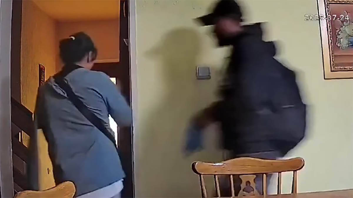 Provalnici upali u kuću u Velikoj Plani: Kamera sve snimila, pogledajte ceo snimak (Video)