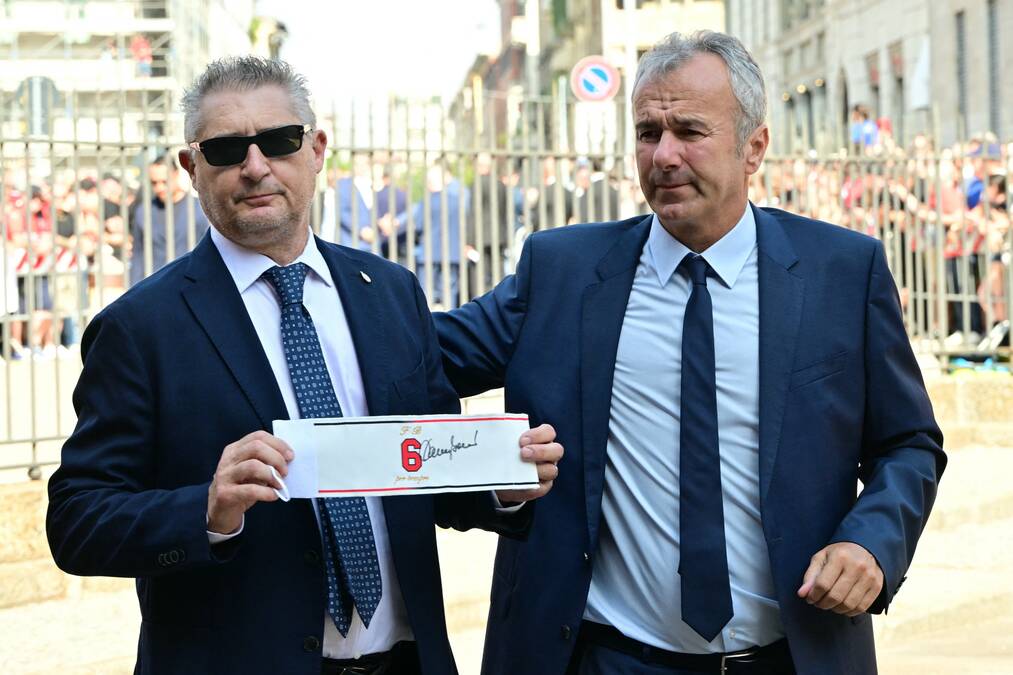 Ceo Milan je danas plakao: I Dejo došao da se pokloni Bareziju, najvećem ikada