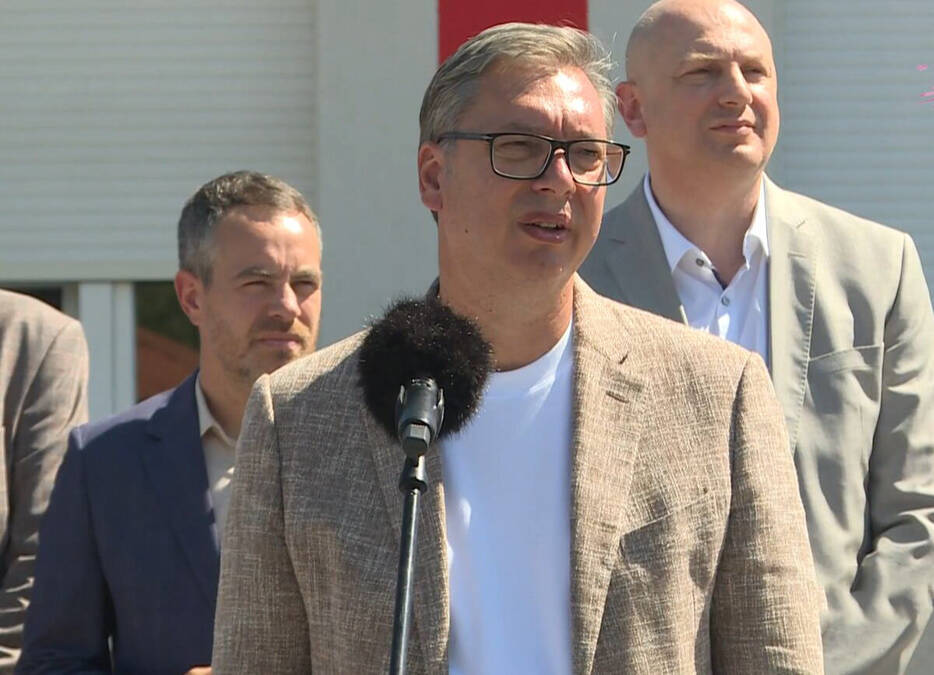 Vučić najavio finansijsku pomoć roditeljima: "Obezbedićemo novac za peto i šesto dete"