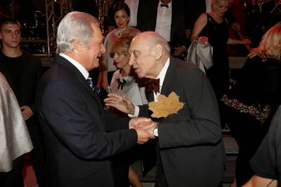 Jedna bila bankarka, druga pevačica: Ovo su žene s kojima je Tozovac dobio vanbračnu decu, svađali se zbog nasledstva