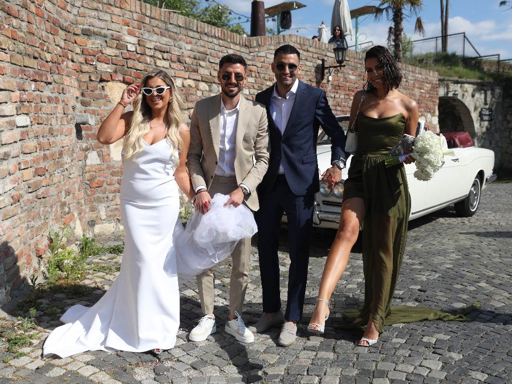 filip mladenovic vencanje kuma foto
