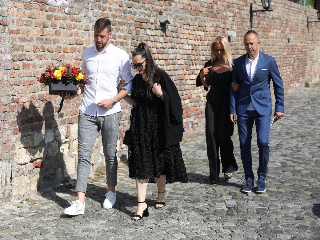 Najlepše žene fudbalera Srbije foto