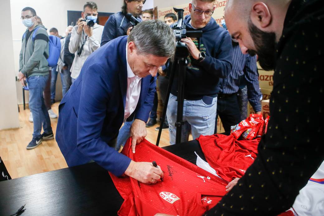 dragan stojkovic piksi cair menja ime stadion nis