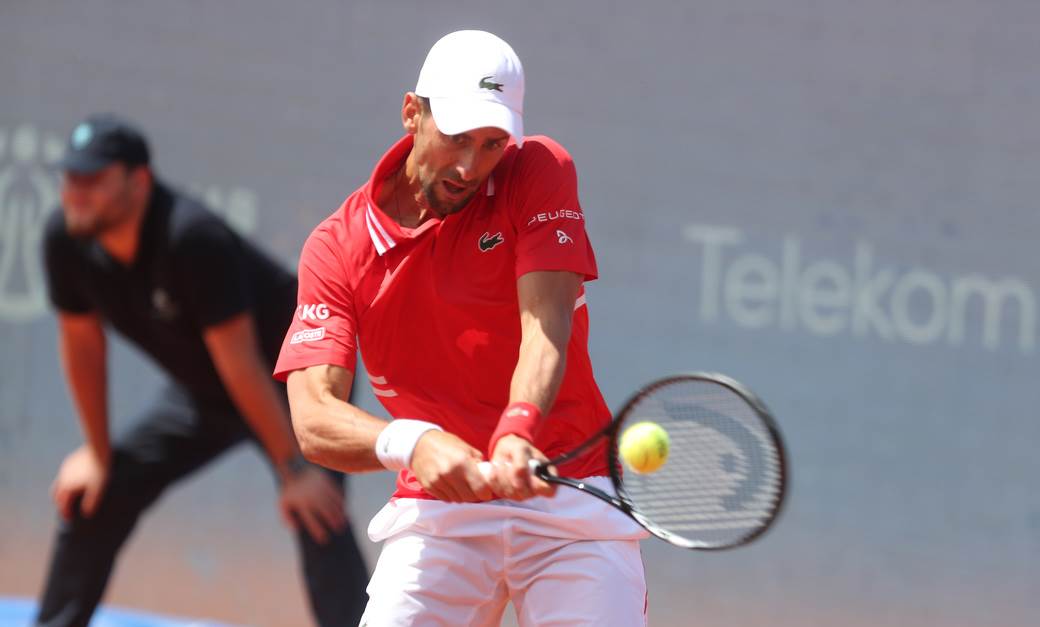 novak djokovic aleks molcan dragan bjelogrlic na mecu