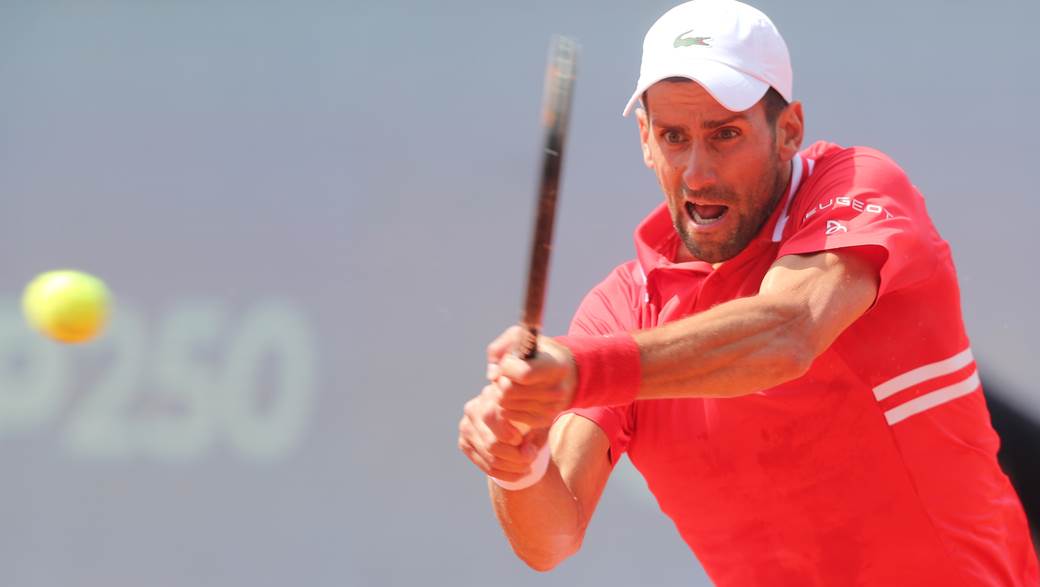 novak djokovic aleks molcan dragan bjelogrlic na mecu