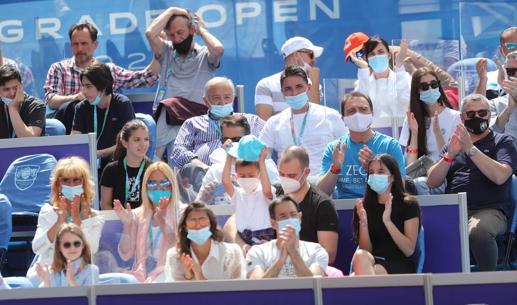 novak djokovic aleks molcan dragan bjelogrlic na mecu