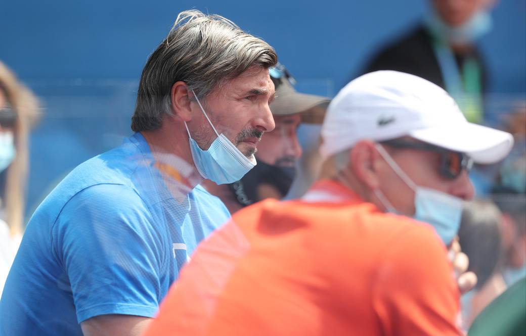 novak djokovic aleks molcan dragan bjelogrlic na mecu