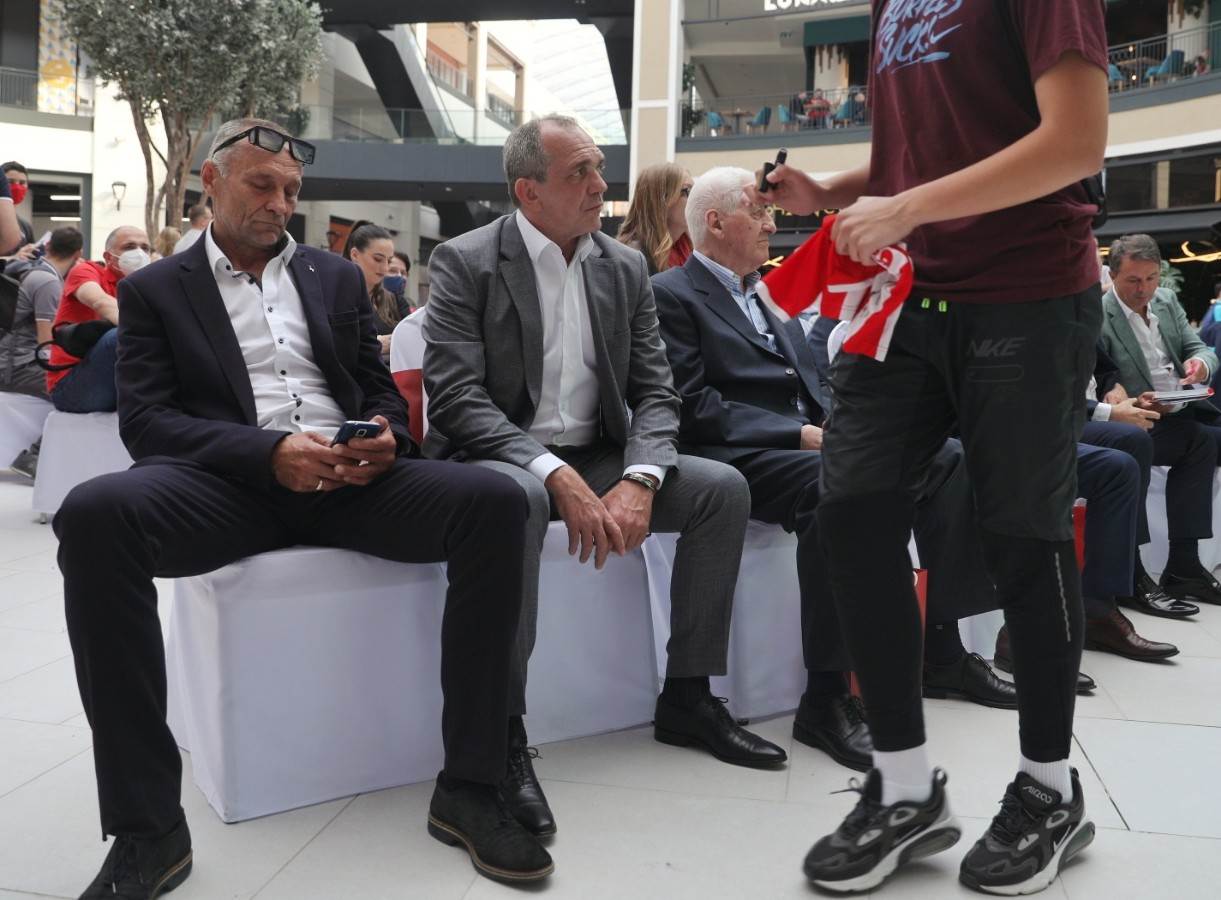 crvena zvezda proslava 30 godina bari kup evropskih sampiona