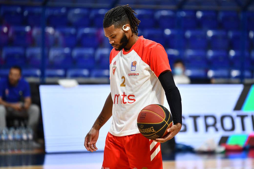 kori volden se osisao nova frizura zvezda