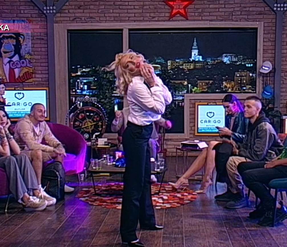 jovana jeremic komsije videle hitnu pomoc