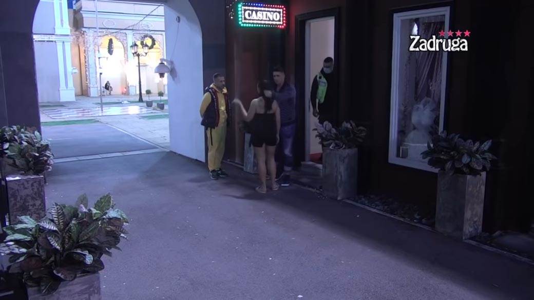 kristijan golubovic poklon kristini