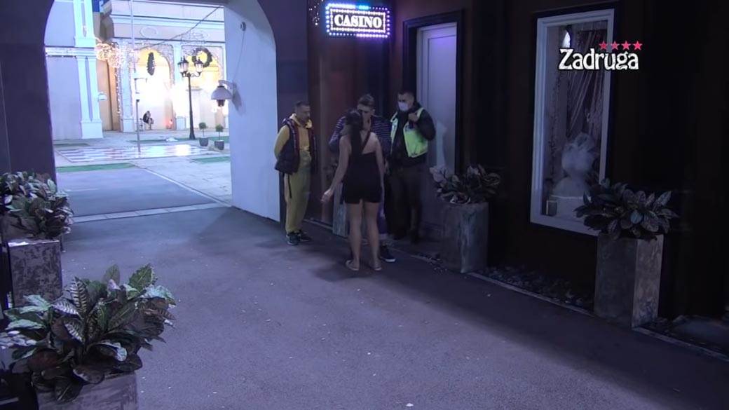 kristijan golubovic poklon kristini