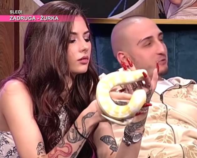 Uki Q operisala nos i objavila slike