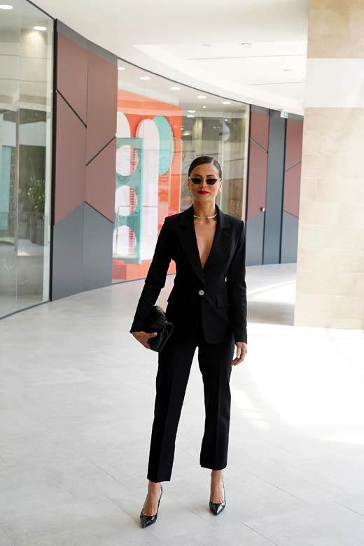 milica pavlovic stajling dekolte foto