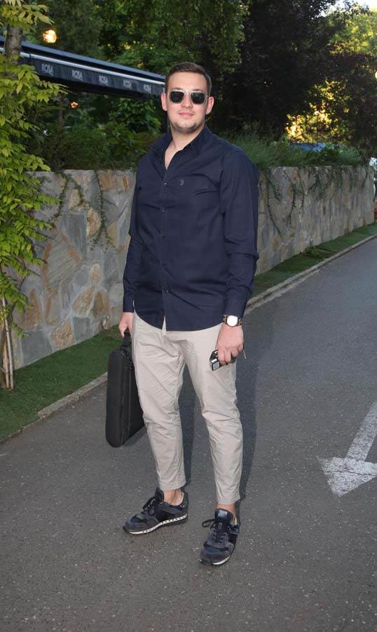 zeljko raznatovic prvi rodjendan bojana rodic mirko sijan foto