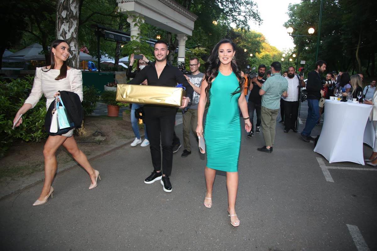 bojana rodic trudna u kupacem