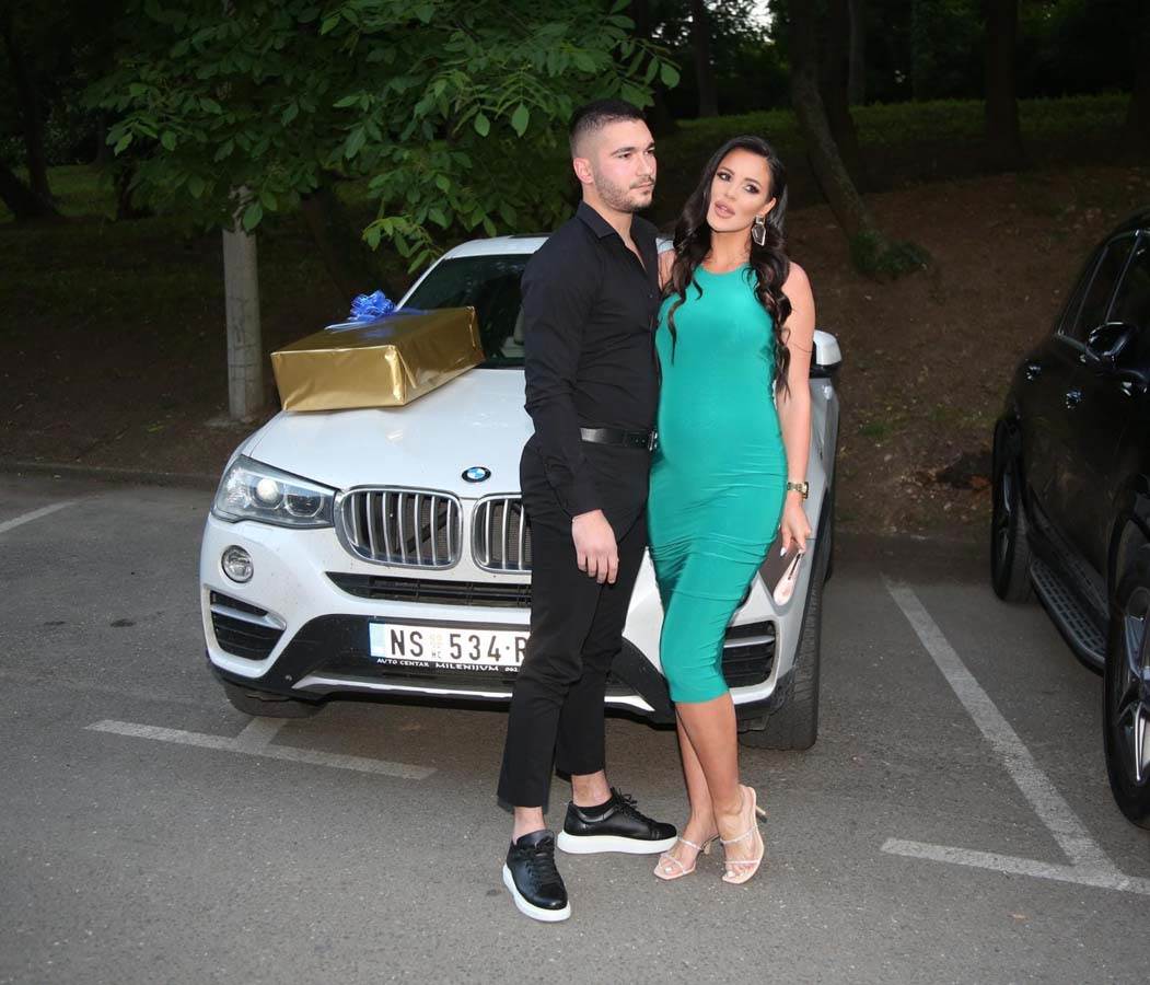 bojana rodic trudna u kupacem