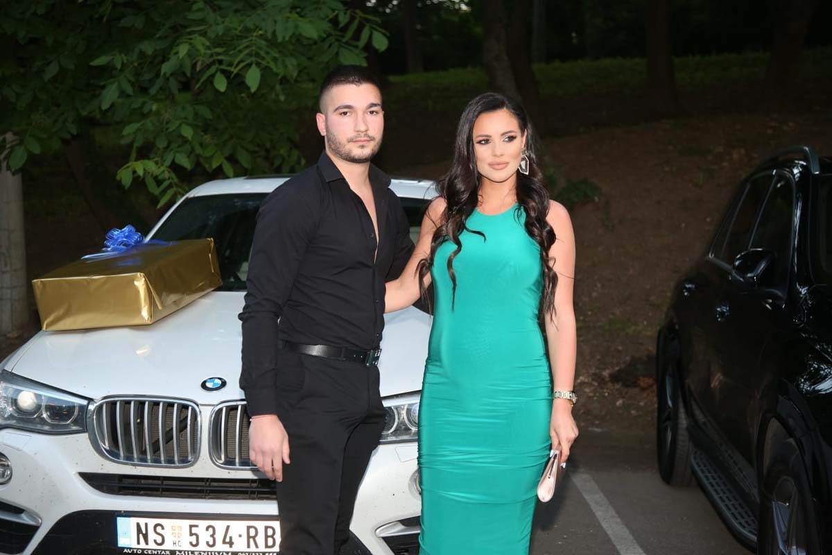 bojana rodic trudna u kupacem