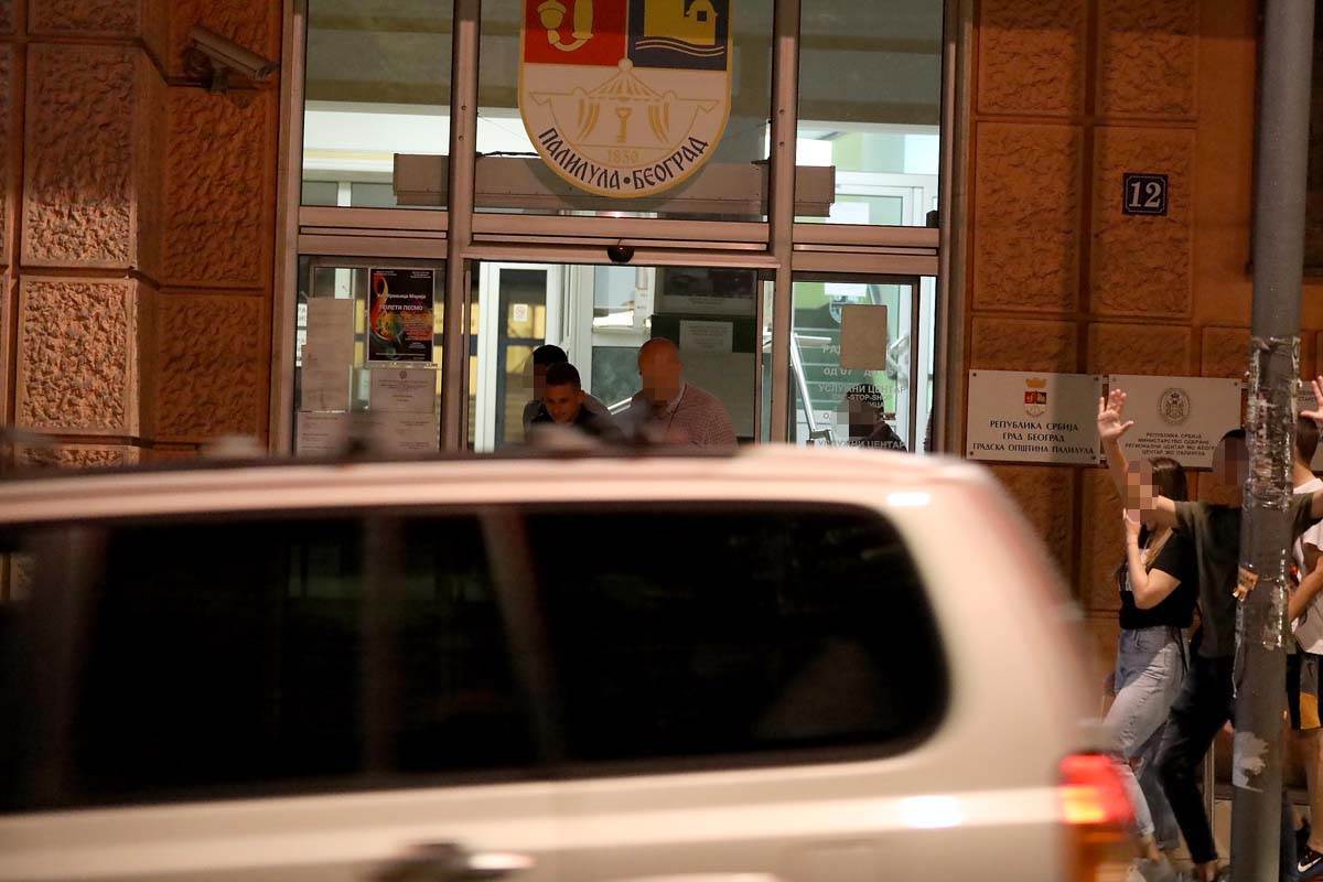 uhapsen aleksandar jovicic sns aleksandar vulin 