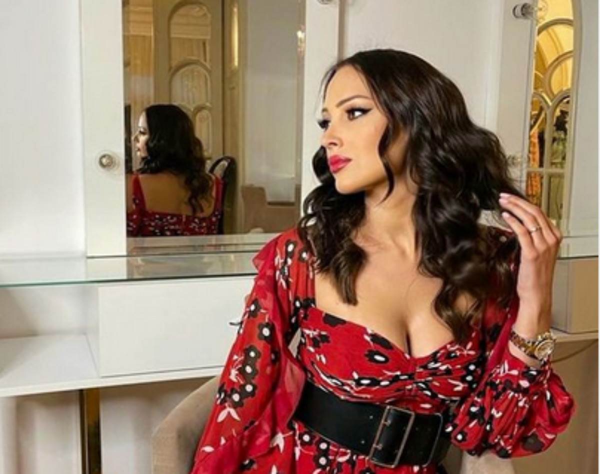 aleksandra prijovic dekolte foto