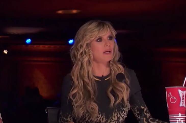 sofija vergara lomi orah guzom video