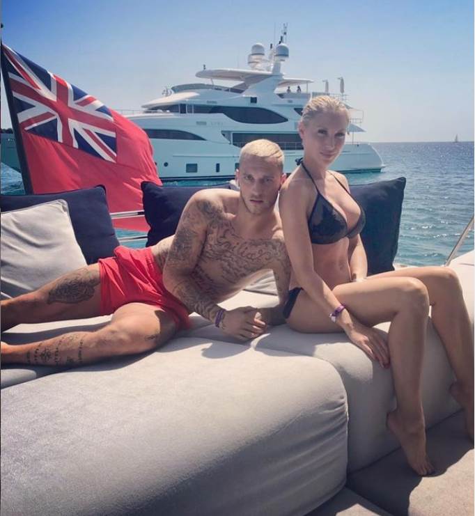 marko arnautovic place rasplakao se konferencija austrija zvezda zena sara model foto