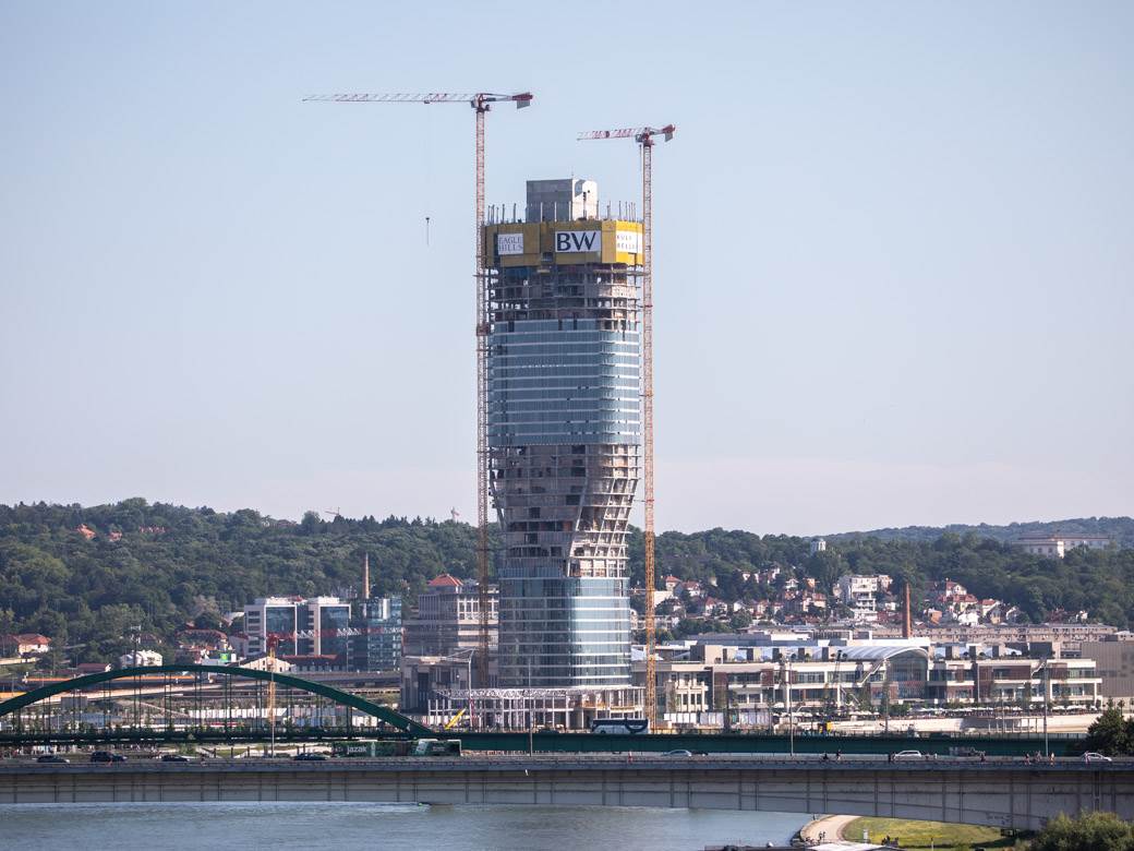 viki miljkovic otvorila agenciju prodaje stanove i kuce u beogradu na vodi 