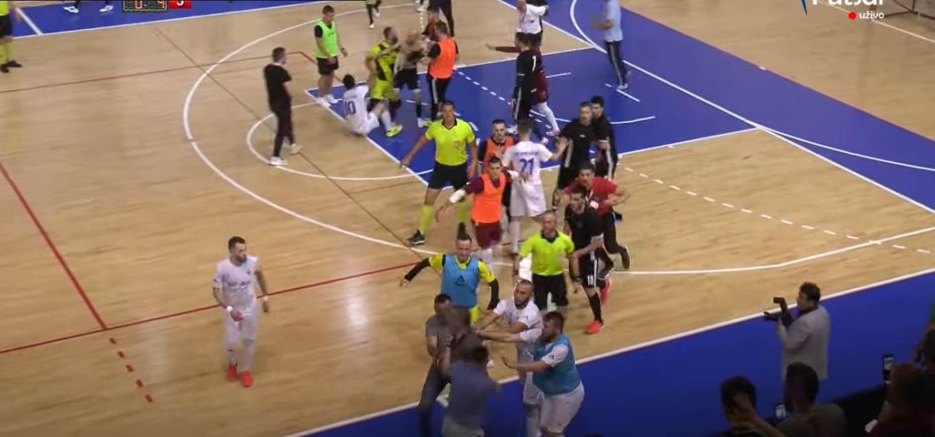 futsal skandal tuca fon novi pazar beograd pala krv nokaut video