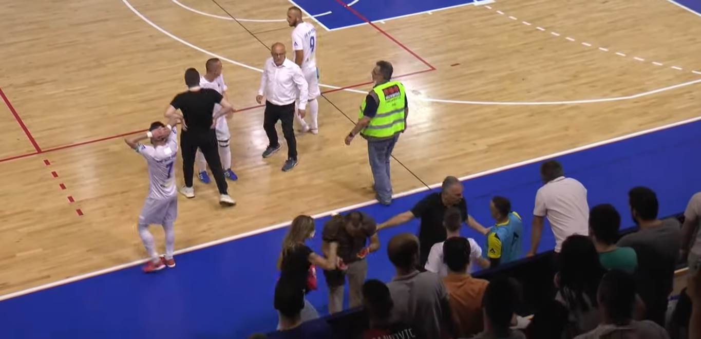 futsal skandal tuca fon novi pazar beograd pala krv nokaut video