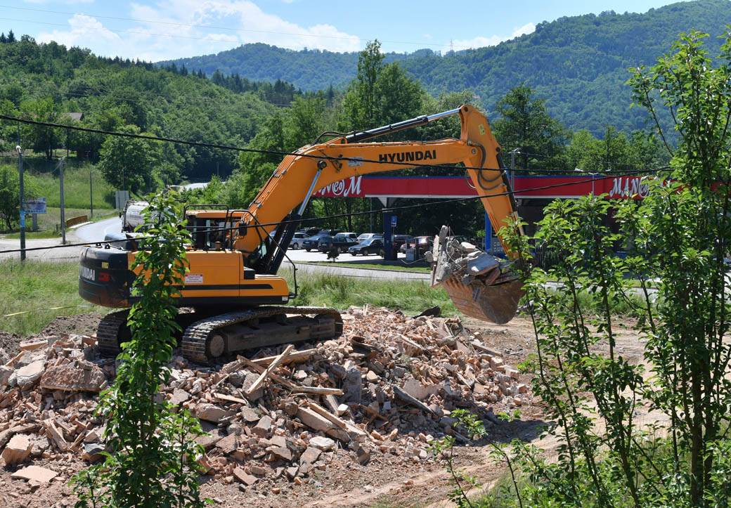 Fata Orlović o rušenju crkve u Konjević Polju kod Bratunca