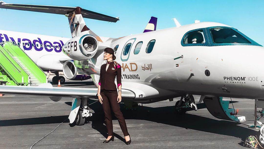 Kako treba da izgledaju devojke za posao stjuardese