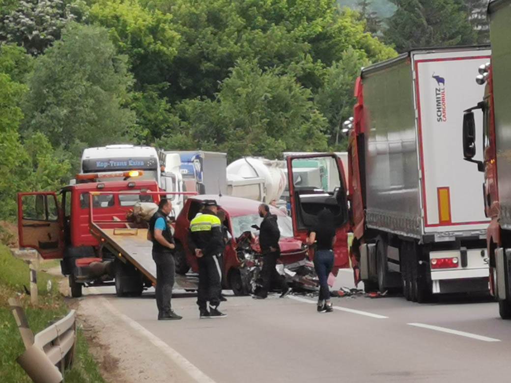 saobracajna nesreca na putu cacak uzice jedna osoba poginula
