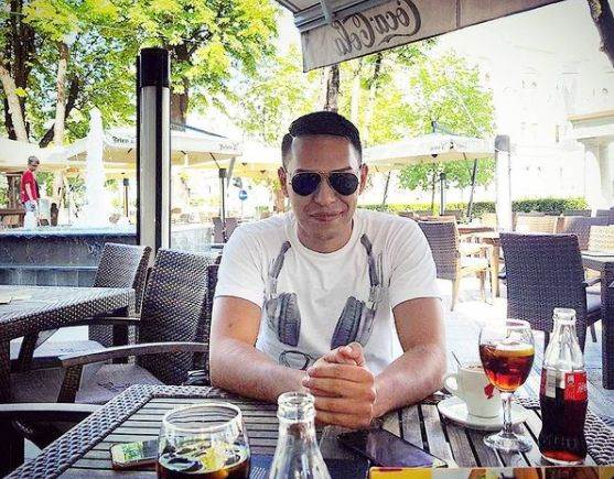 Adil držao časove matematike