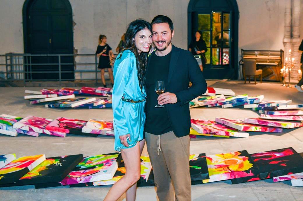 tren u tak izlozba performans svetlana nikolic