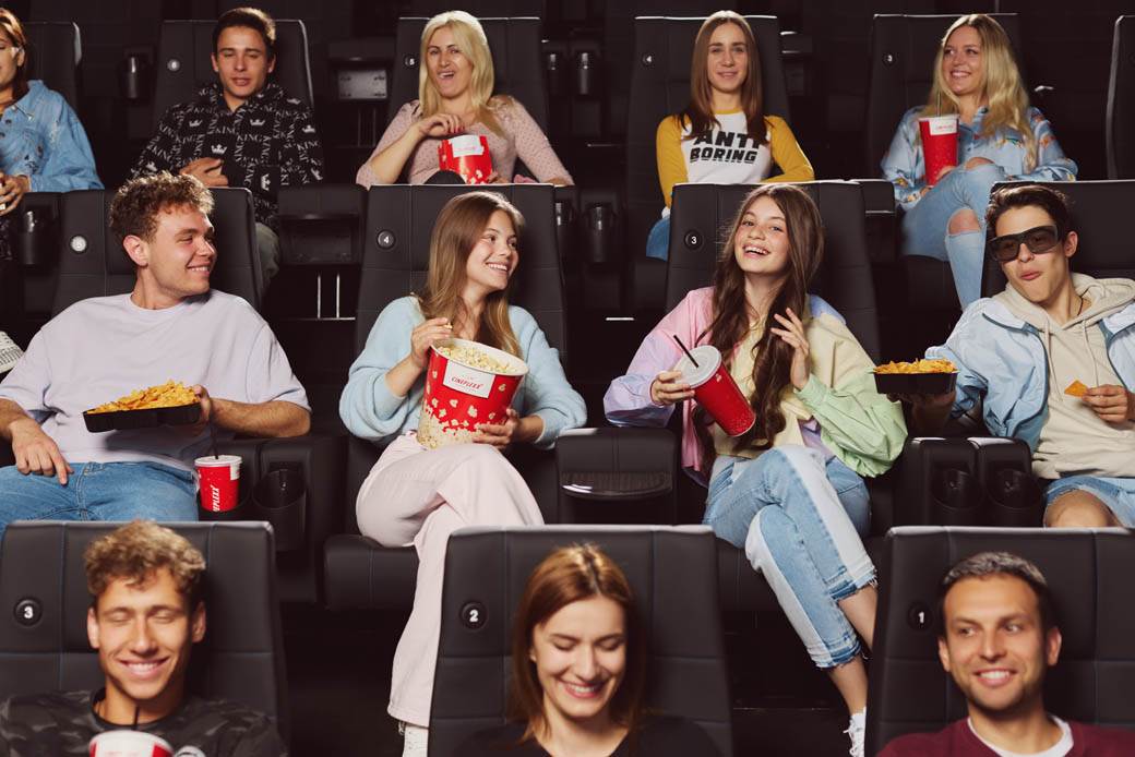 bw galerija poklanja vaucer 