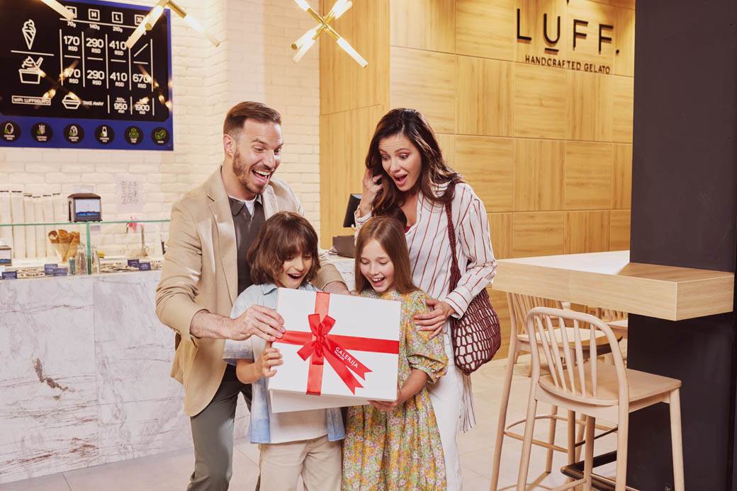 bw galerija poklanja vaucer 