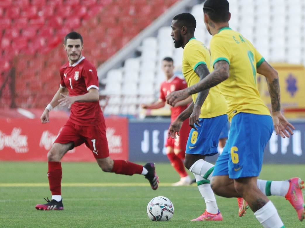 nepriznat gol brazilu protiv srbije video