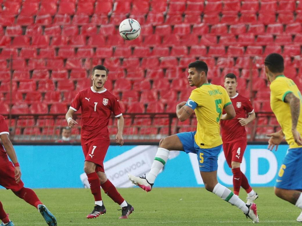 nepriznat gol brazilu protiv srbije video
