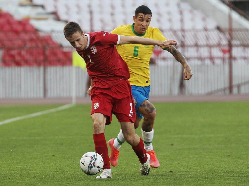 nepriznat gol brazilu protiv srbije video