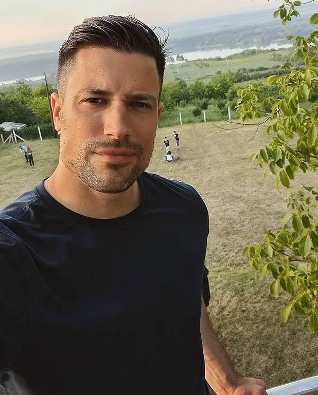 Vasilije Vujović najzgodniji doktor na svetu o ženama