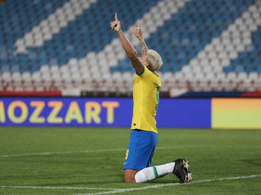 pedro brazilac dva gola srbija brazil fotografije sa utakmice