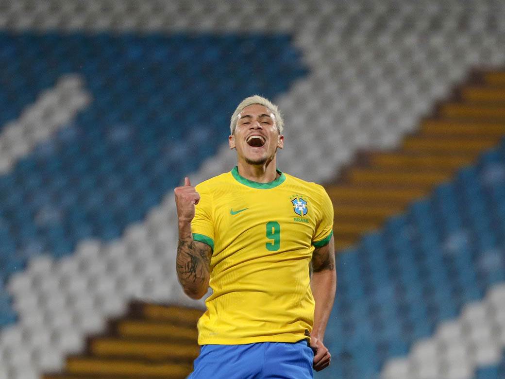 pedro brazilac dva gola srbija brazil fotografije sa utakmice