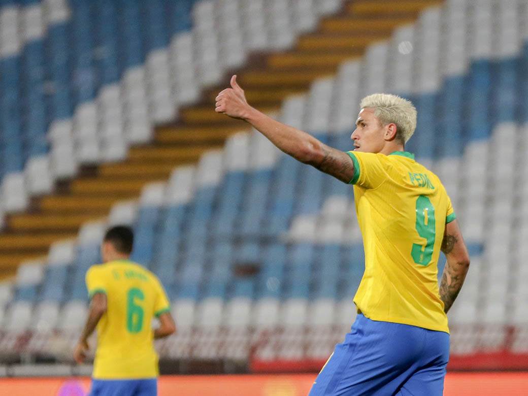 pedro brazilac dva gola srbija brazil fotografije sa utakmice