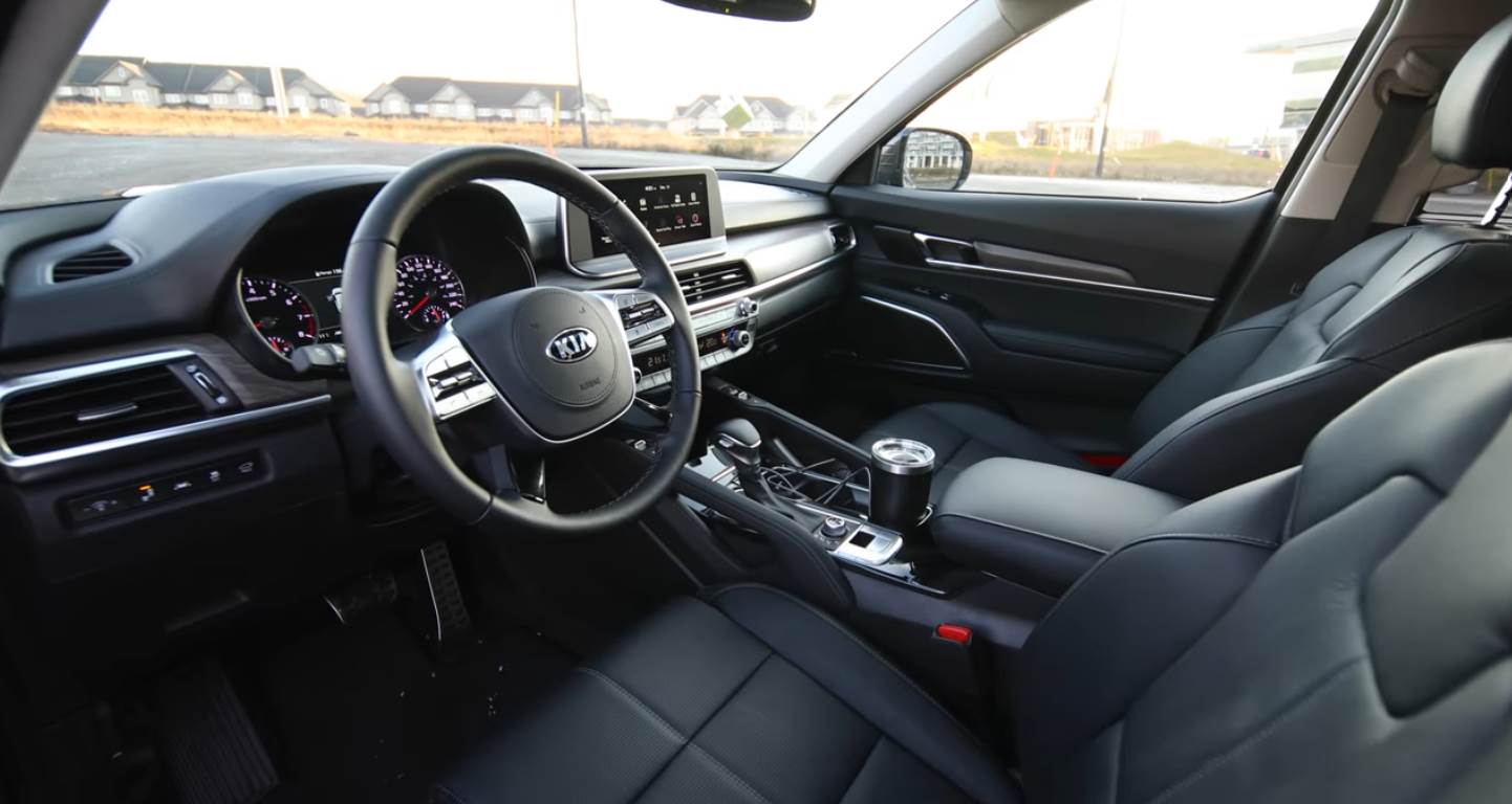 nikola jokic mvp poklon automobil kia telluride mercedes amg brabus 800 foto