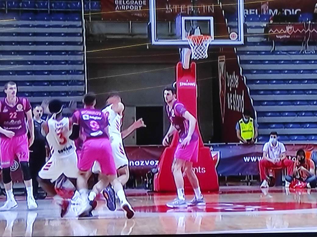 dzordan lojd povreda zvezda mega