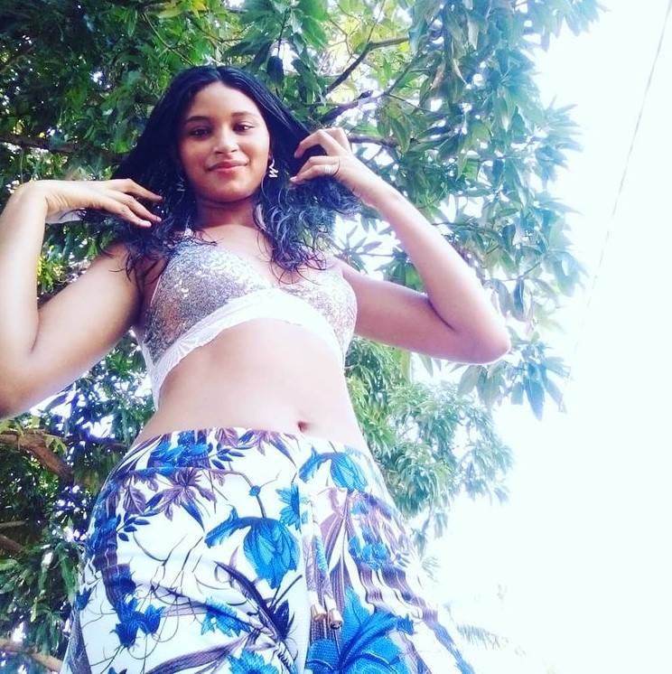 visoka devojka razlika u visini muskarci zene