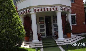 Saša Popović kuća u Beogradu vozni park