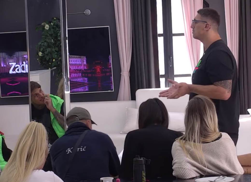 kristijan golubovic zena ivana ga zakljucala