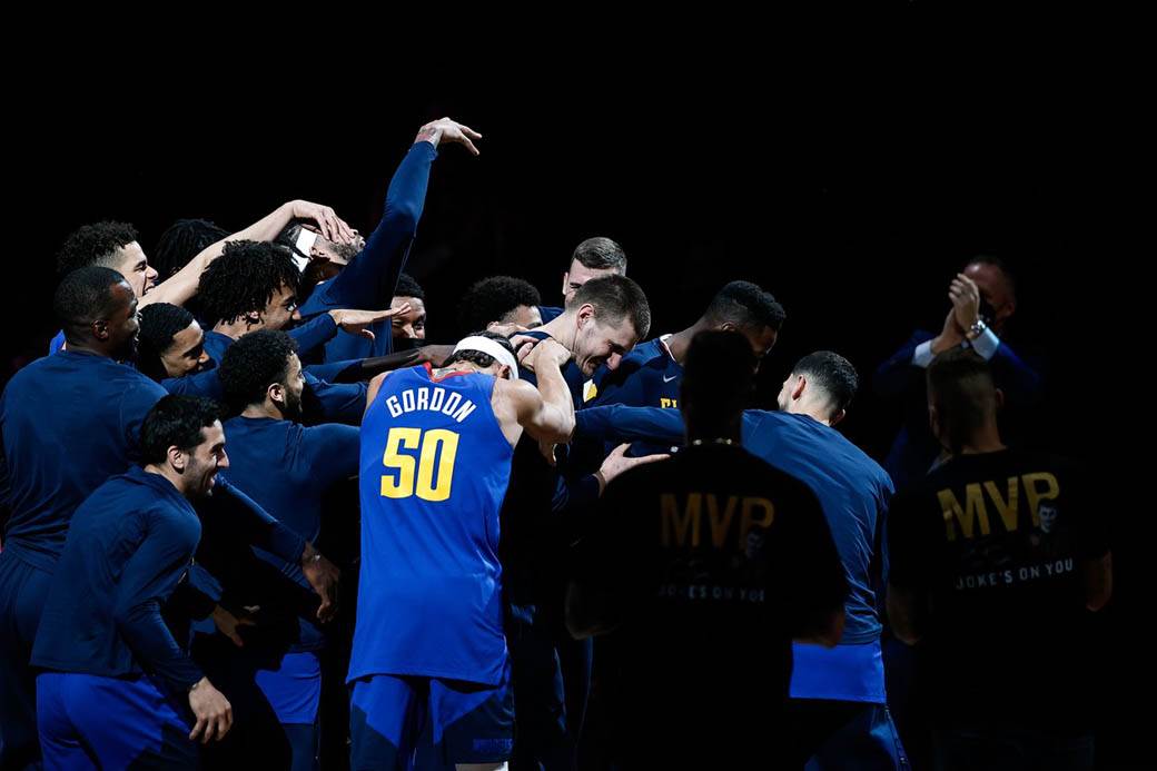 nikola jokic denver nagets finiks sans deandre ejton mvp nba plejof