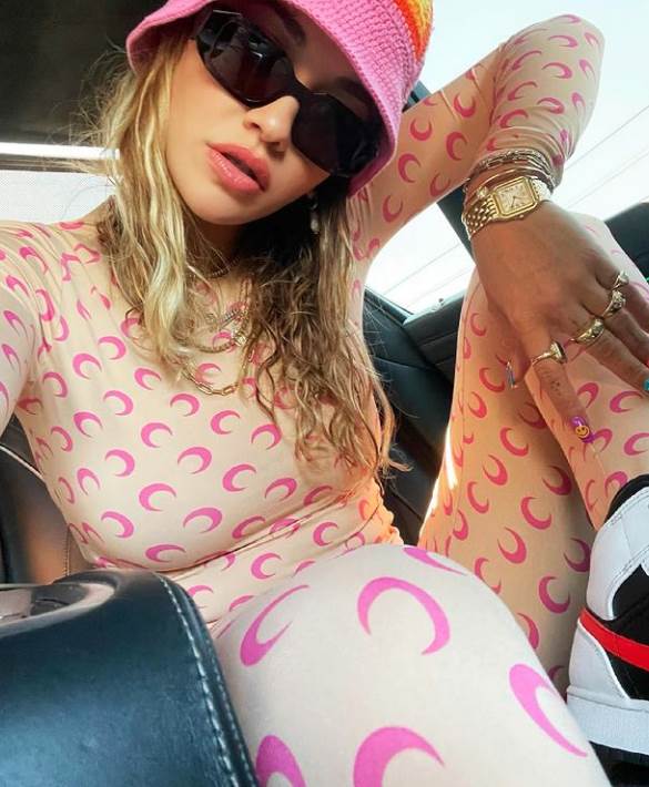 Rita Ora slala slike Niku Kirjosu